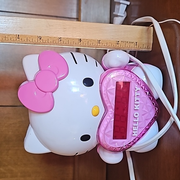 Hello Kitty Am/FM Projection Alarm Clock Radio electric - Picture 13 of 13